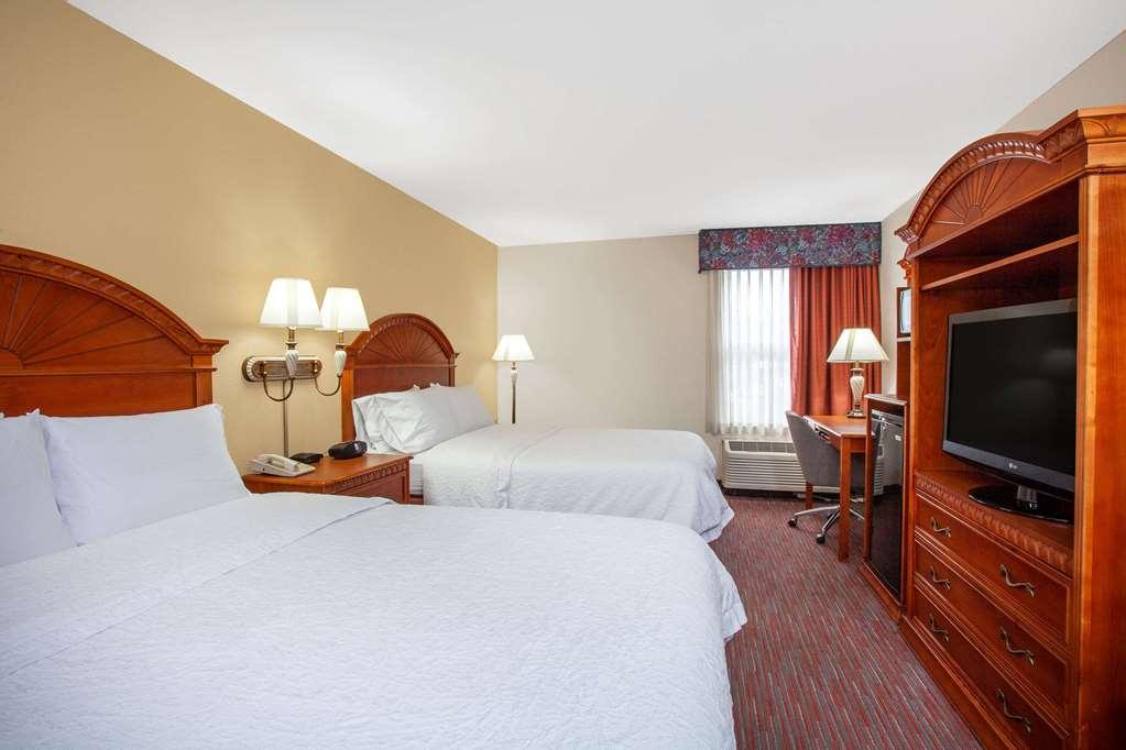 Ramada By Wyndham Orlando Florida Mall Room photo