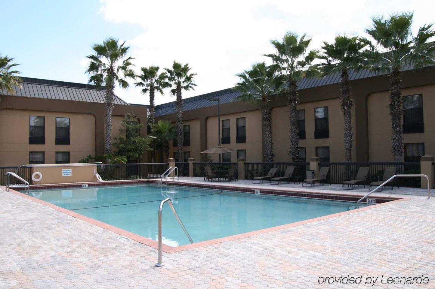 Ramada By Wyndham Orlando Florida Mall Exterior photo